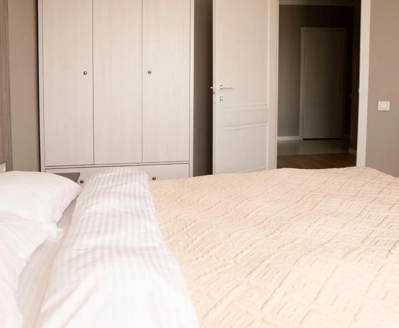 2-Room Apartment Nest Grand 236 Almaty